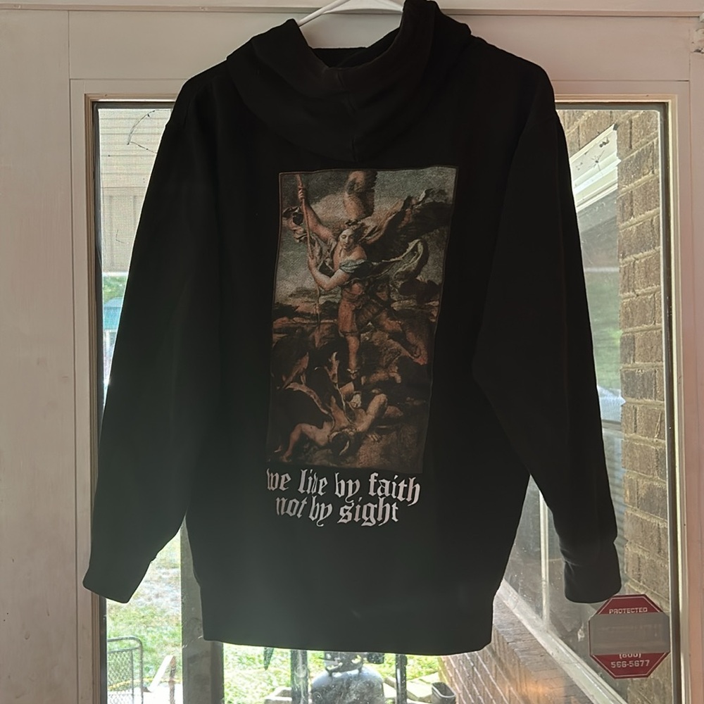 Sweatshirt - Picture 5 of 8